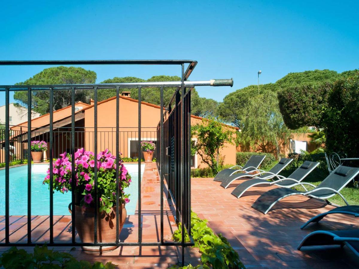 Hébergement de vacances Magnificent With Private Pool