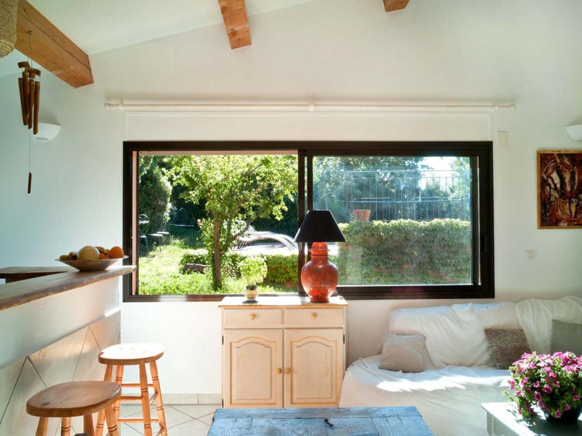 Magnificent With Private Pool Hébergement de vacances *