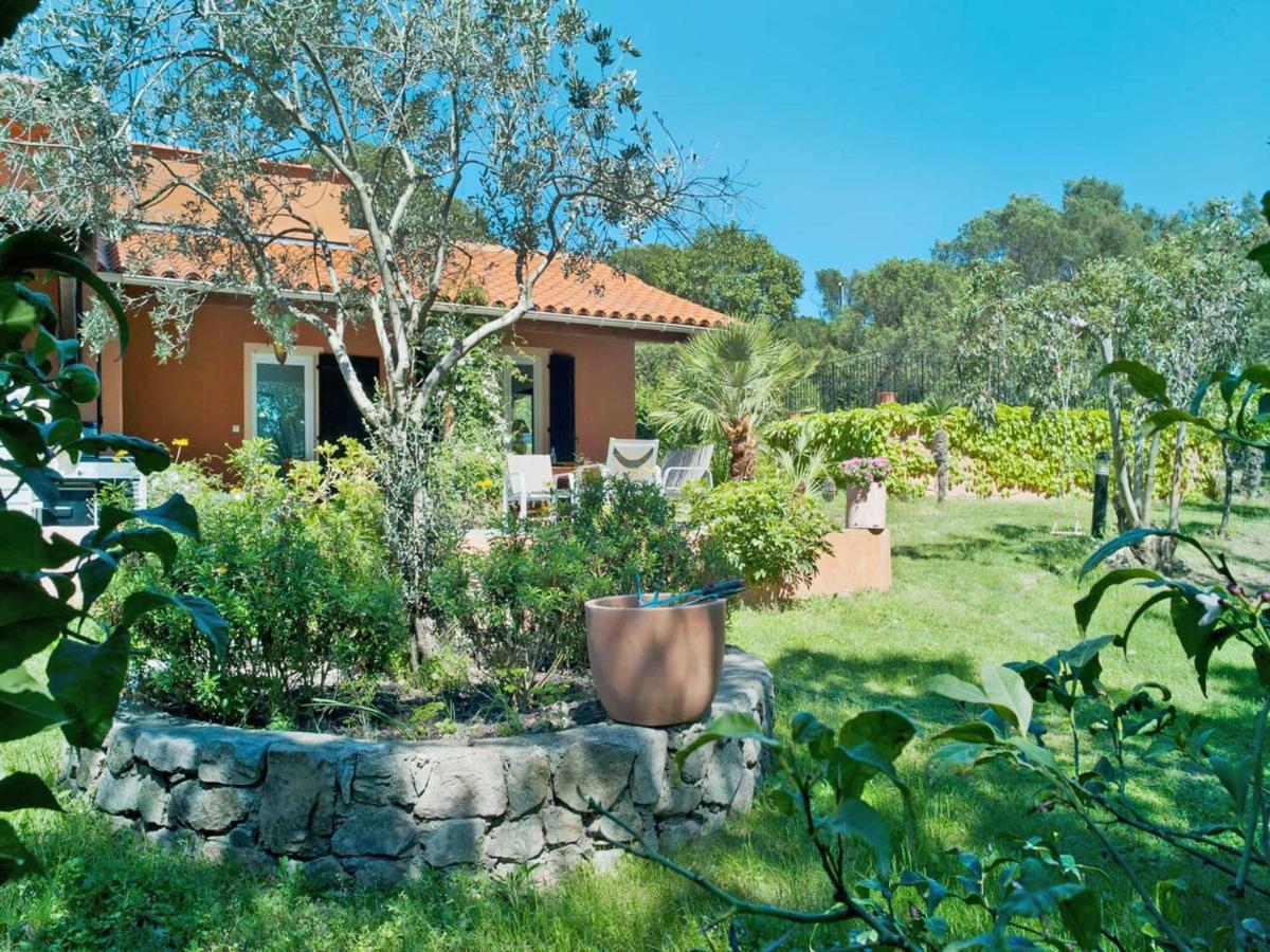 Magnificent With Private Pool Hébergement de vacances *